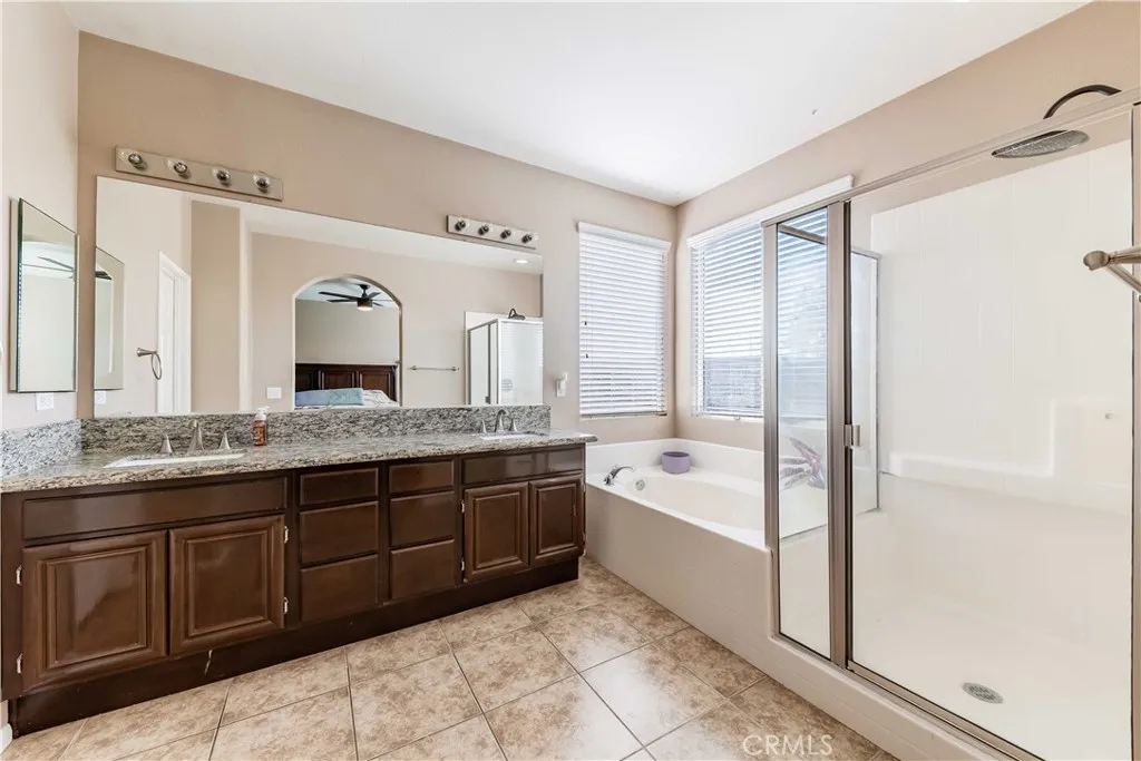25897 Night Shade, Menifee, California 92584 home-pic-17