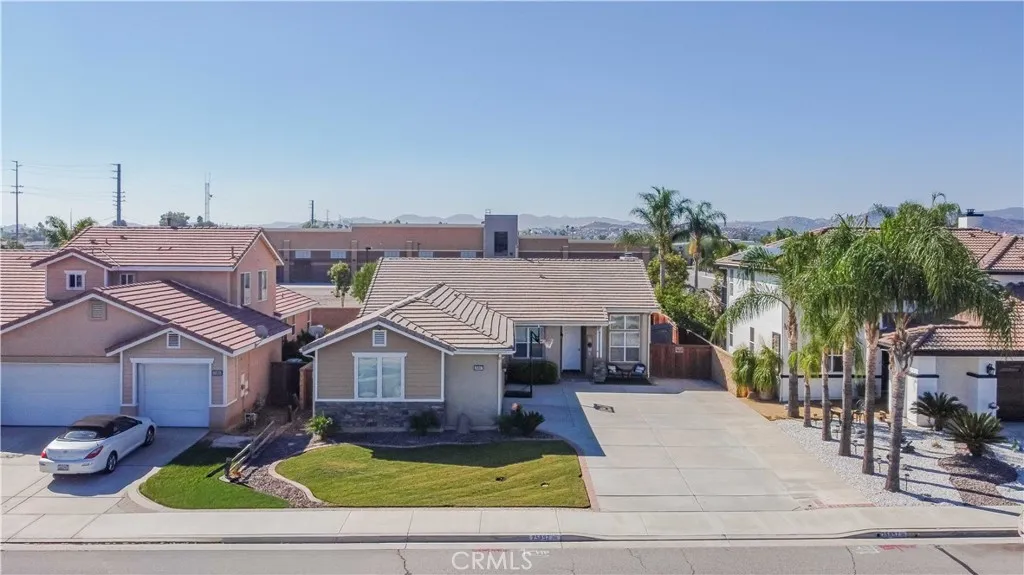 25897 Night Shade, Menifee, California 92584 home-pic-35