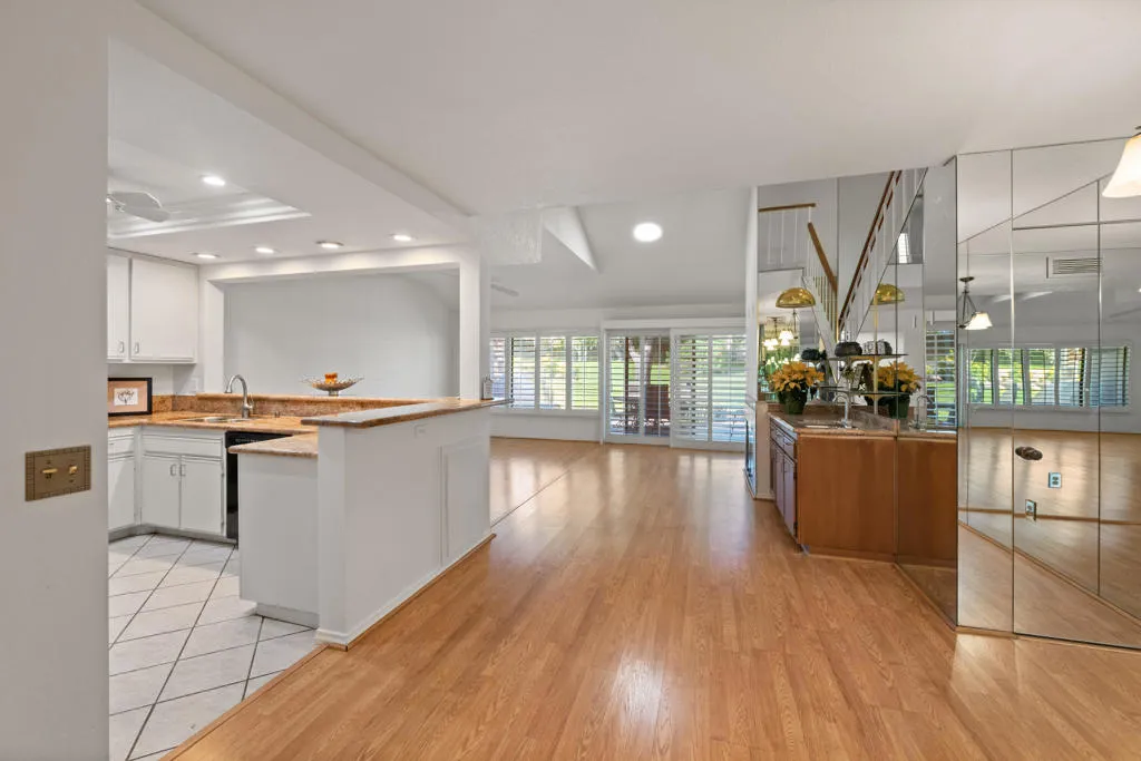 41629 Woodhaven Drive W, Palm Desert, California 92211 home-pic-7