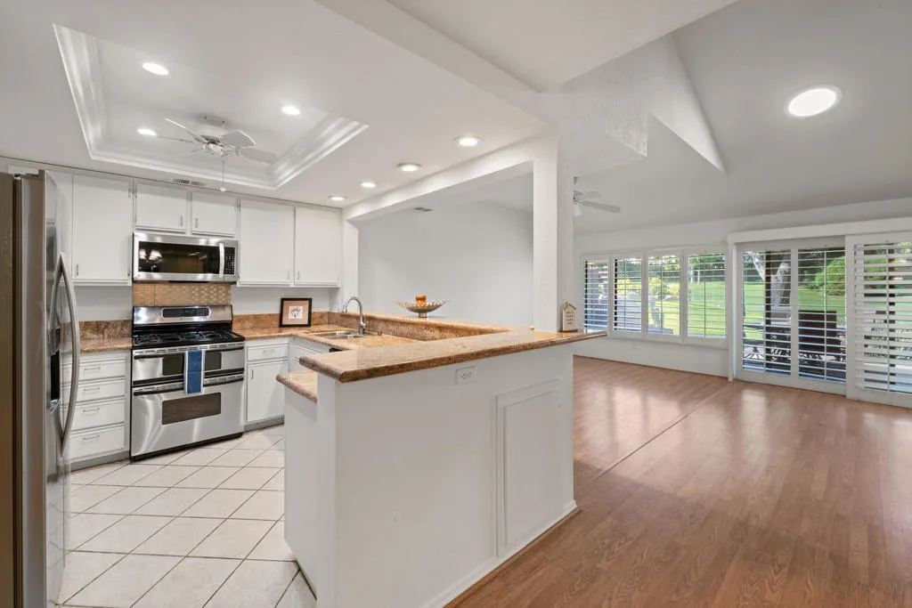 41629 Woodhaven Drive W, Palm Desert, California 92211 home-pic-14