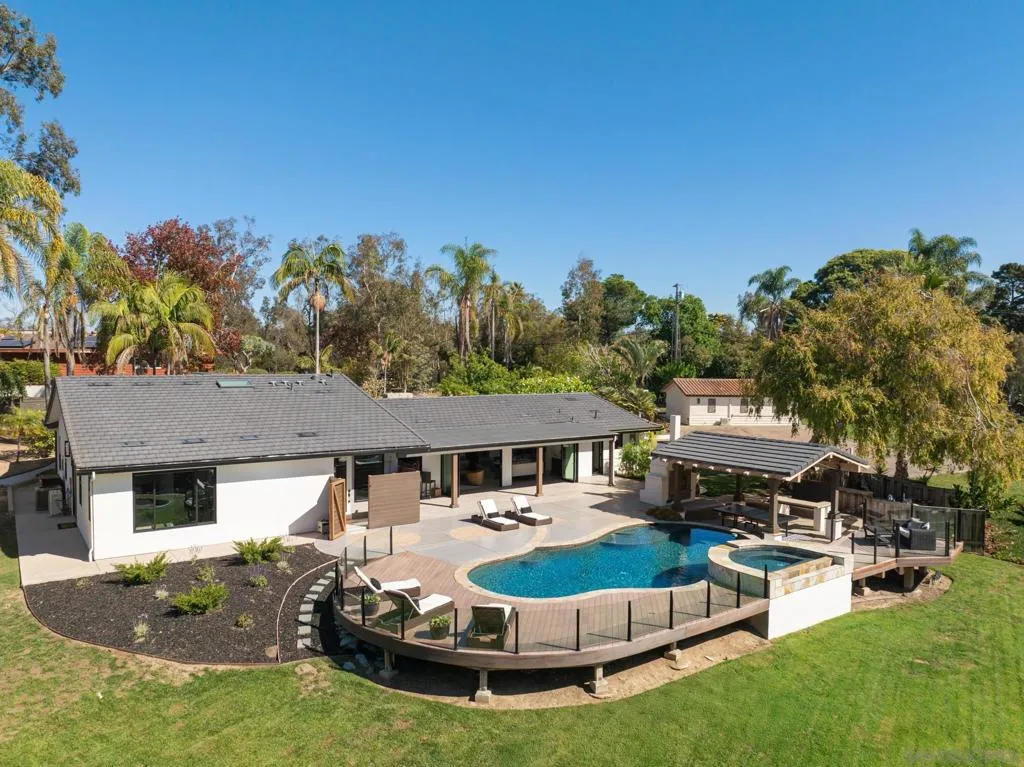 15102 Sun Valley Lane, Del Mar, California 92014 home-pic-1
