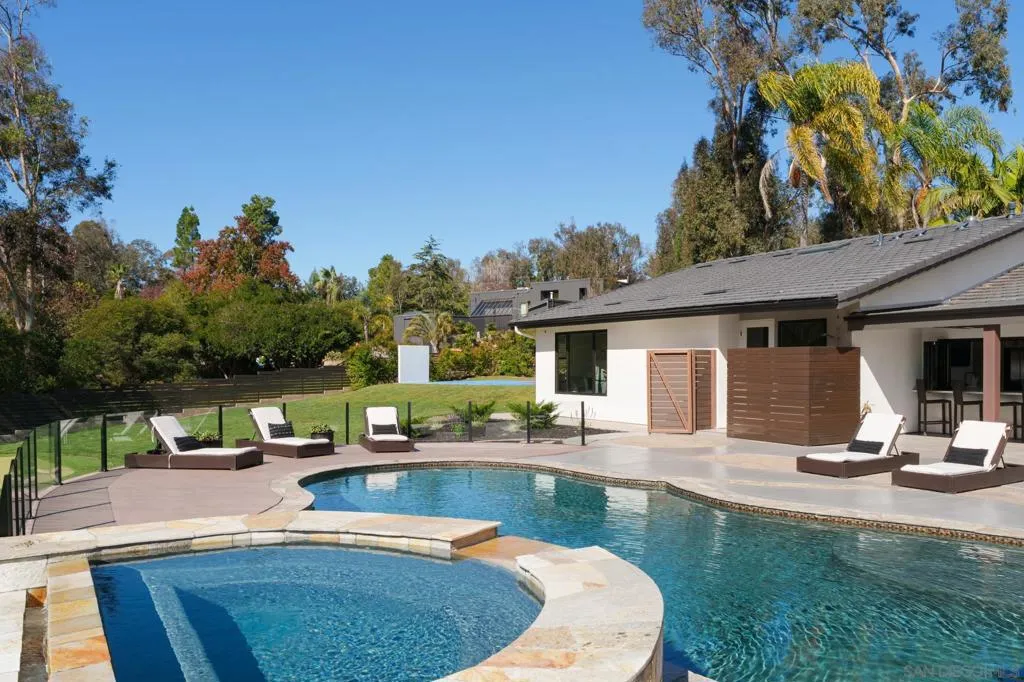 15102 Sun Valley Lane, Del Mar, California 92014 home-pic-15