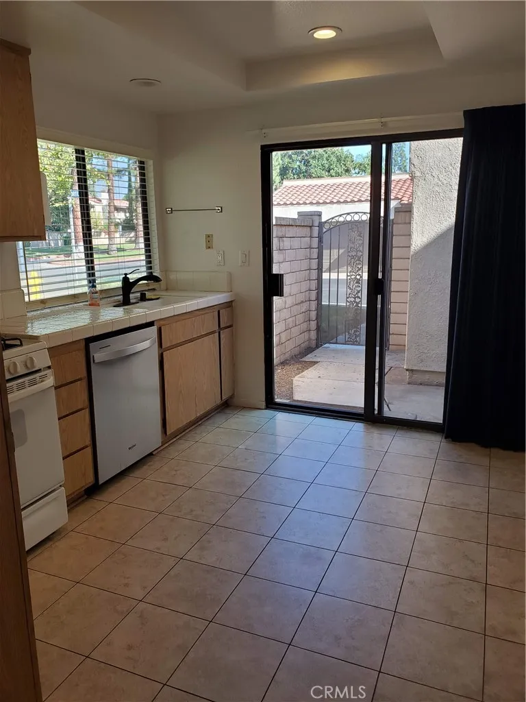 7864 Portola, Rancho Cucamonga, California 91730 home-pic-16