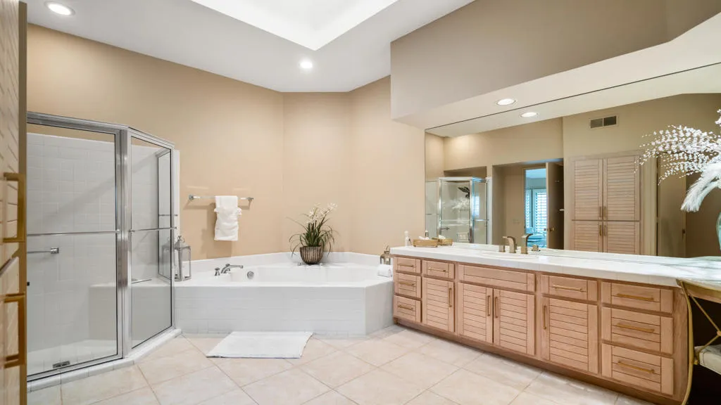 80719 Cherry Hills Drive, La Quinta, California 92253 home-pic-44