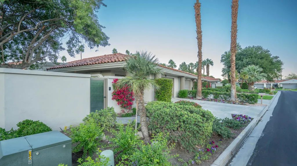 80719 Cherry Hills Drive, La Quinta, California 92253 home-pic-72
