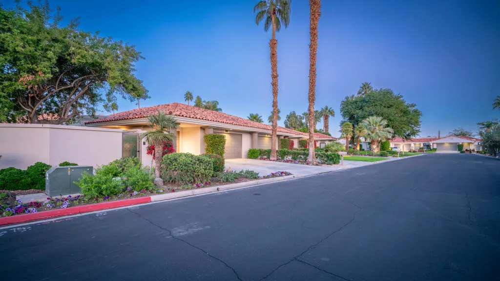 80719 Cherry Hills Drive, La Quinta, California 92253 home-pic-4