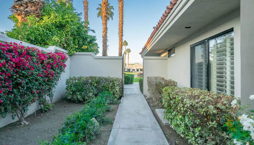 80719 Cherry Hills Drive, La Quinta, California 92253 home-pic-12