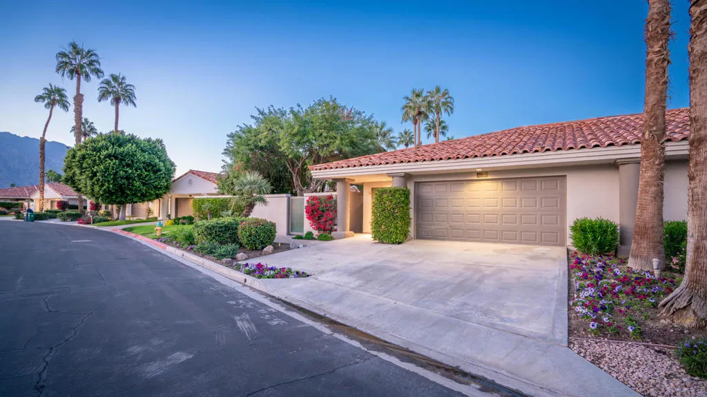 80719 Cherry Hills Drive, La Quinta, California 92253 home-pic-5