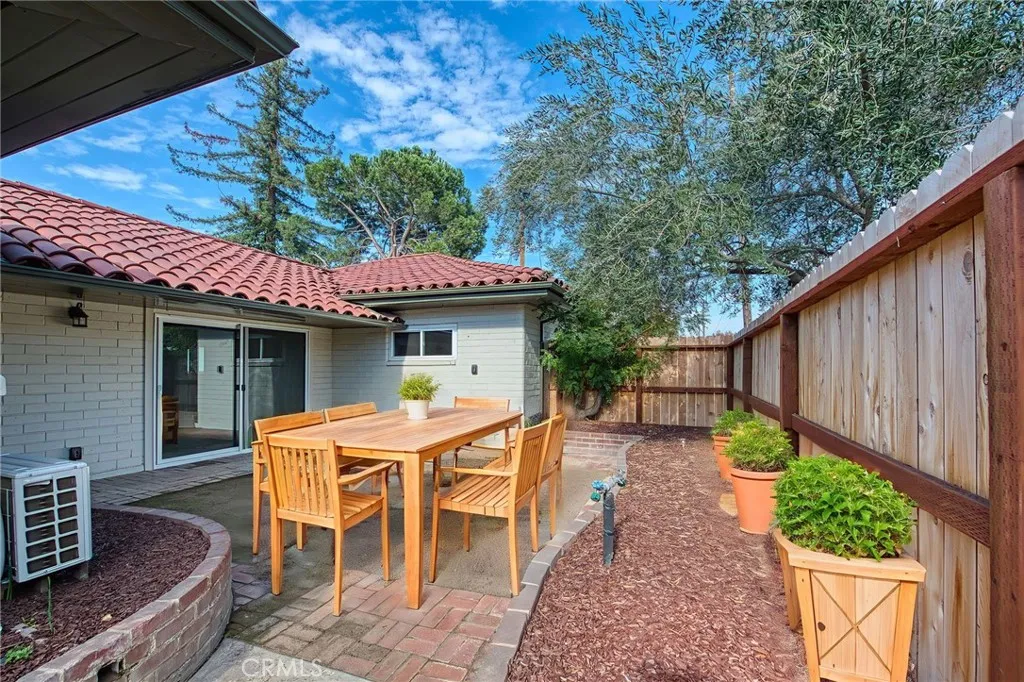 506 W Terrace Avenue, Fresno, California 93705 home-pic-48