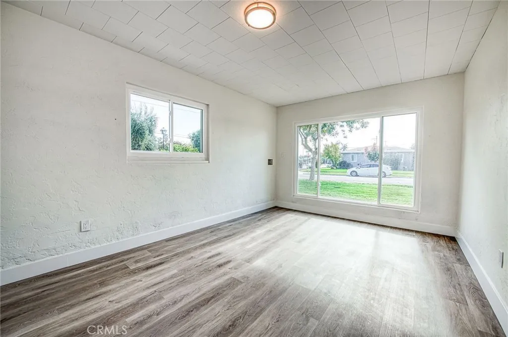 506 W Terrace Avenue, Fresno, California 93705 home-pic-22