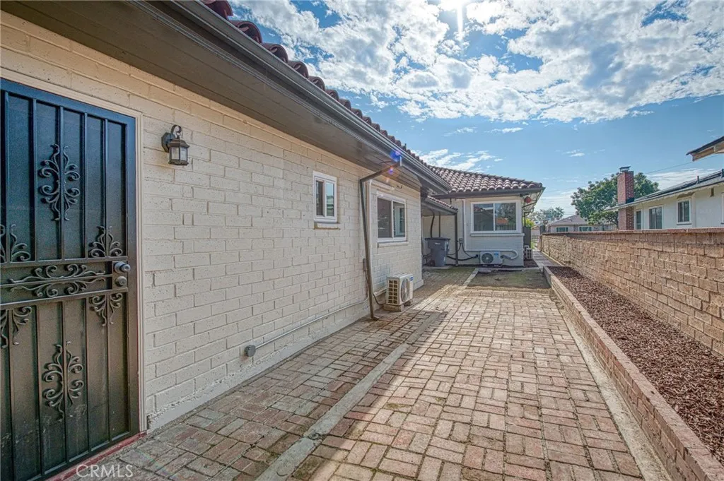 506 W Terrace Avenue, Fresno, California 93705 home-pic-36