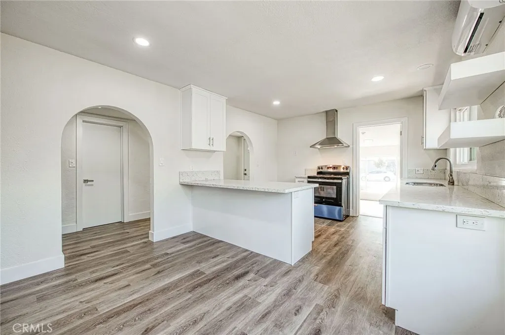 506 W Terrace Avenue, Fresno, California 93705 home-pic-18