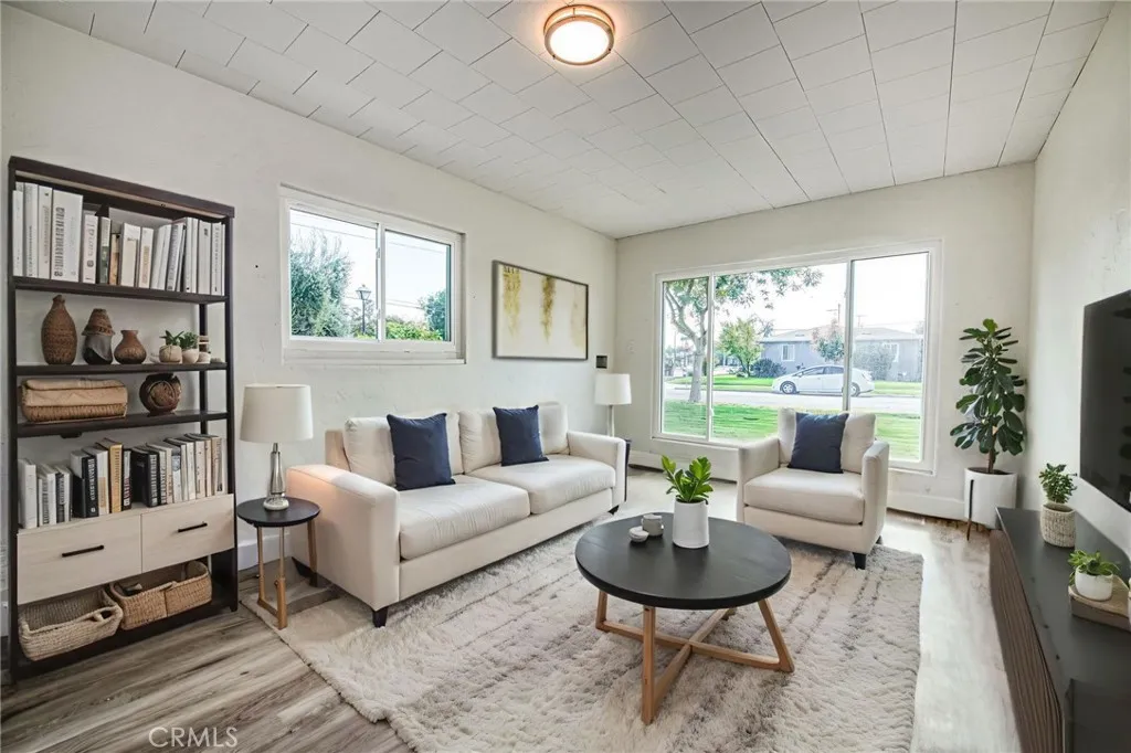 506 W Terrace Avenue, Fresno, California 93705 home-pic-44