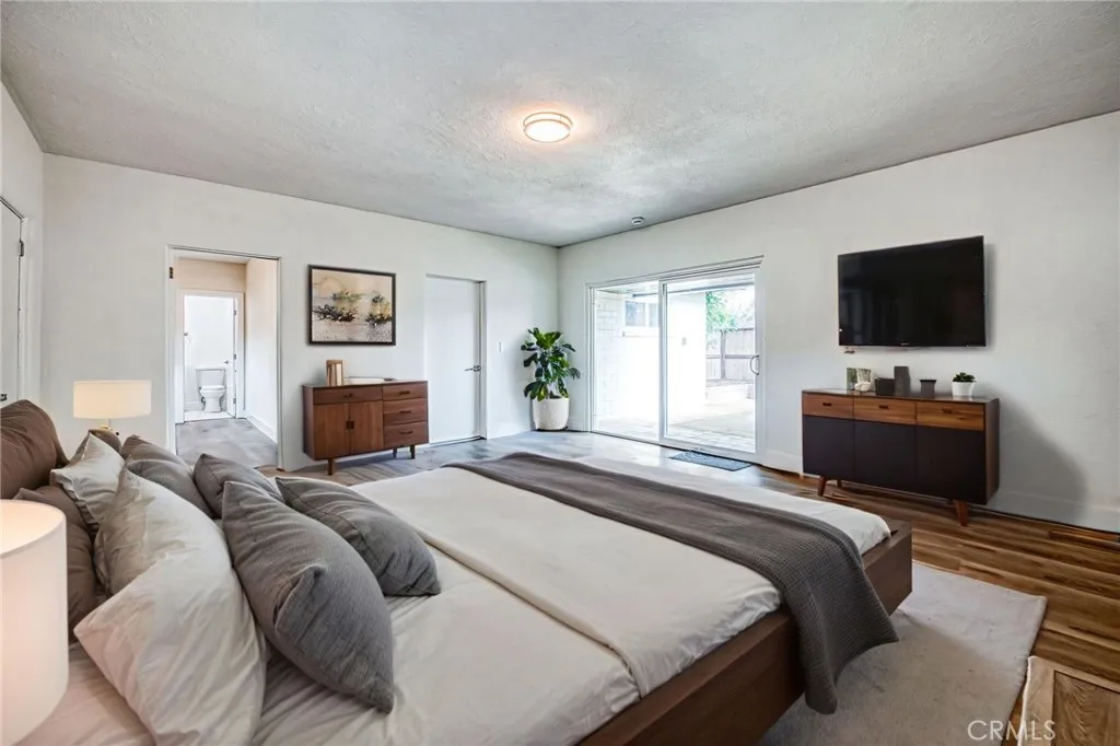 506 W Terrace Avenue, Fresno, California 93705 home-pic-45