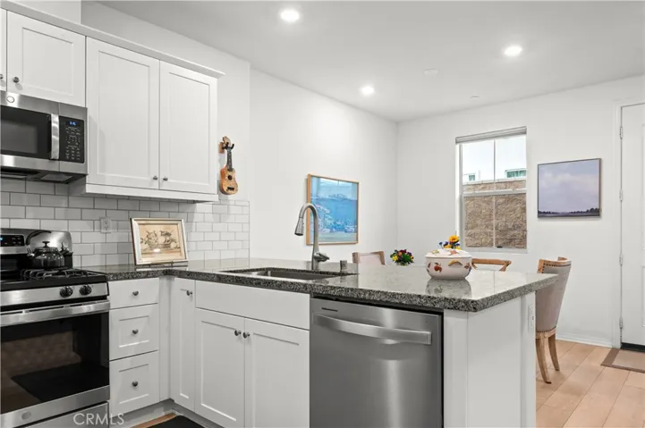 16502 Casa Grande 105, Fontana, California 92336