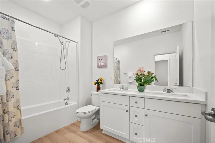 16502 Casa Grande 105, Fontana, California 92336