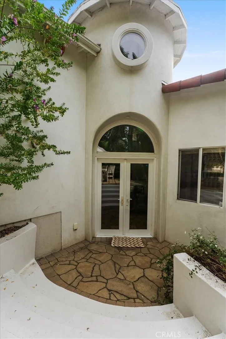 2123 Branden Street, Los Angeles, California 90026 home-pic-33