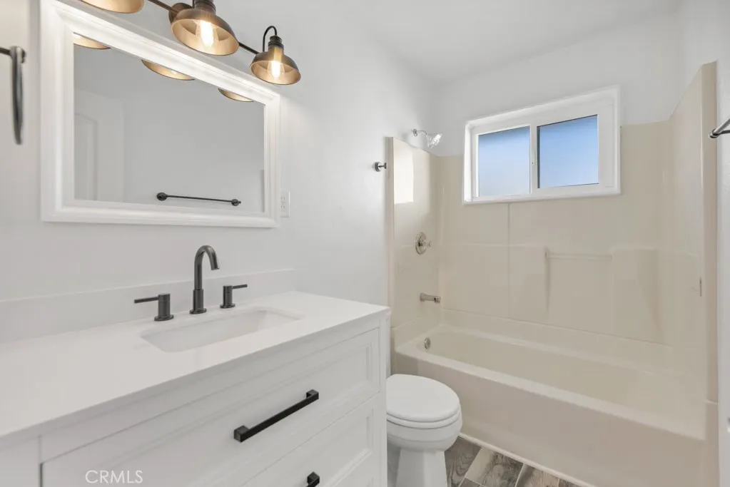 44321 4th Street E, Lancaster, California 93535 home-pic-24