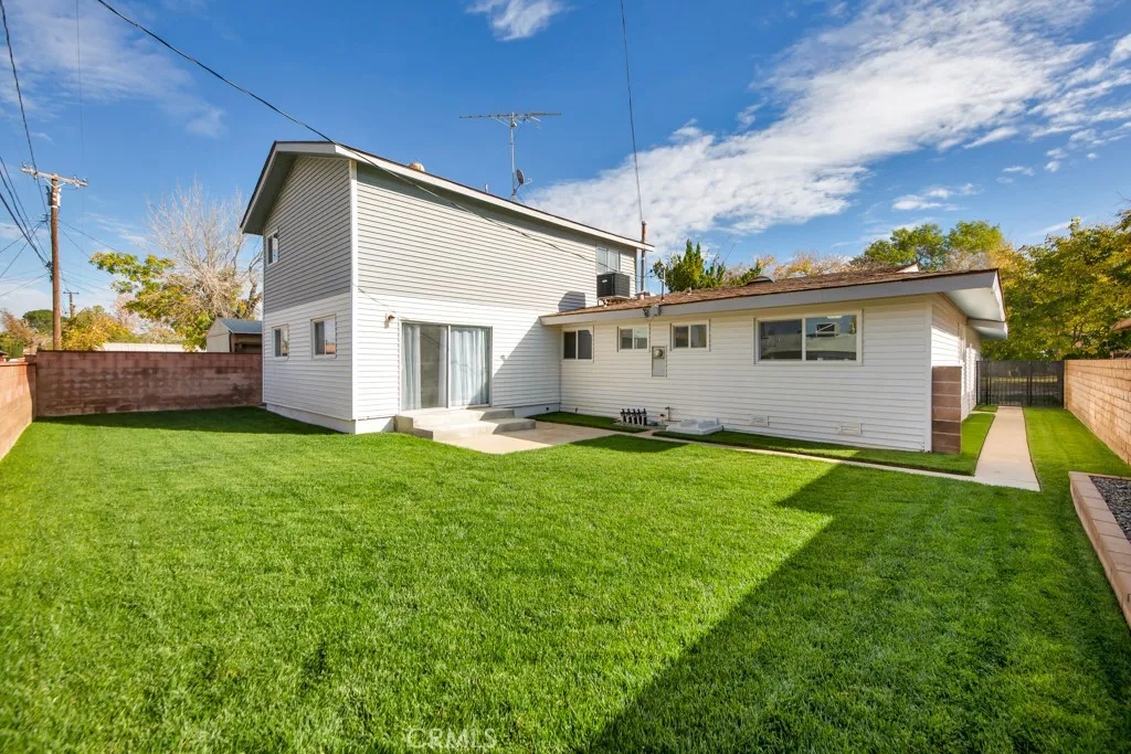 44321 4th Street E, Lancaster, California 93535 home-pic-38