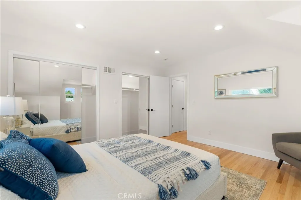 16914 Flanders, Granada Hills, California 91344 home-pic-11