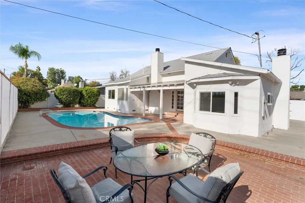 16914 Flanders, Granada Hills, California 91344 home-pic-5