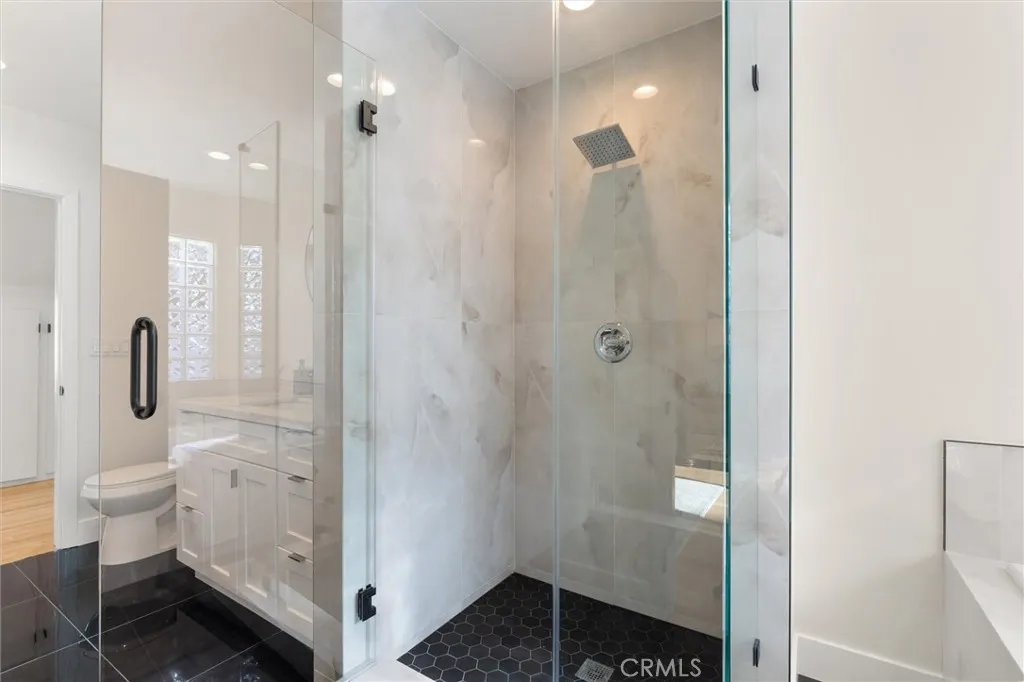 16914 Flanders, Granada Hills, California 91344 home-pic-23