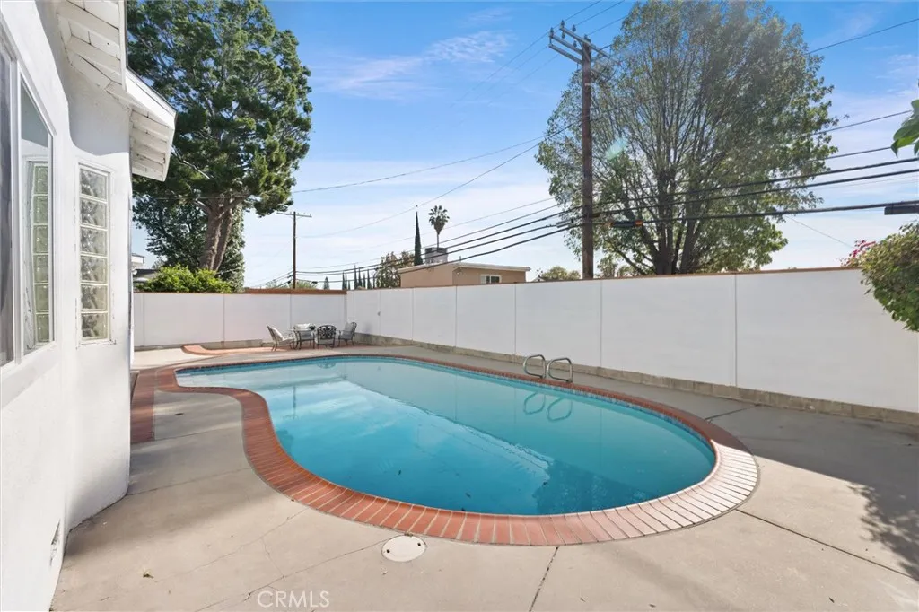 16914 Flanders, Granada Hills, California 91344 home-pic-13