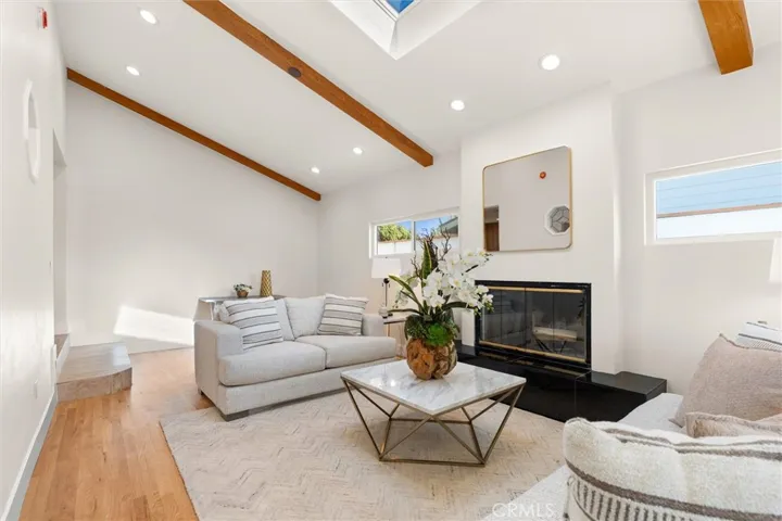 16914 Flanders, Granada Hills, California 91344