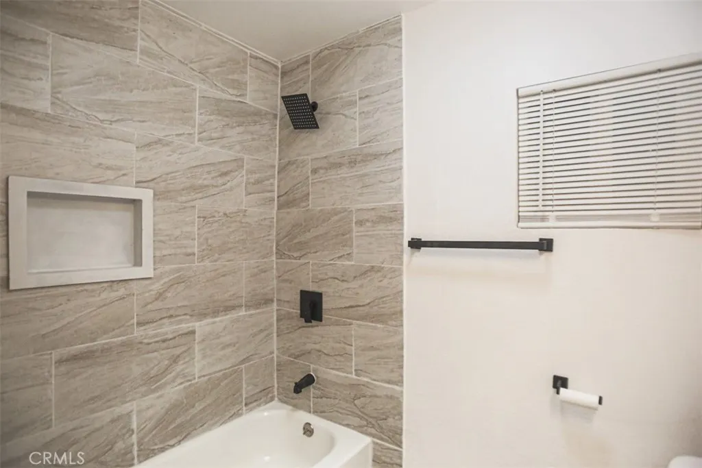 697 E 21st, San Bernardino, California 92404 home-pic-12
