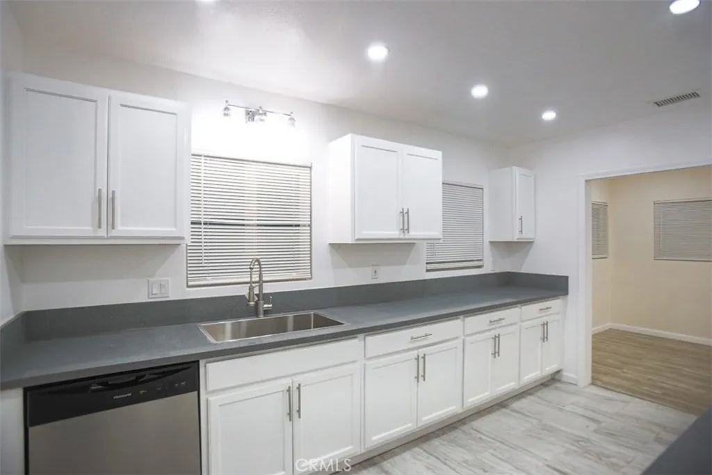 697 E 21st, San Bernardino, California 92404 home-pic-6