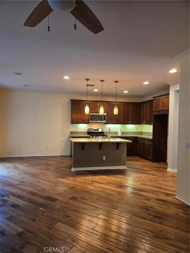 25015 Pine Mountain, Corona, California 92883 home-pic-3