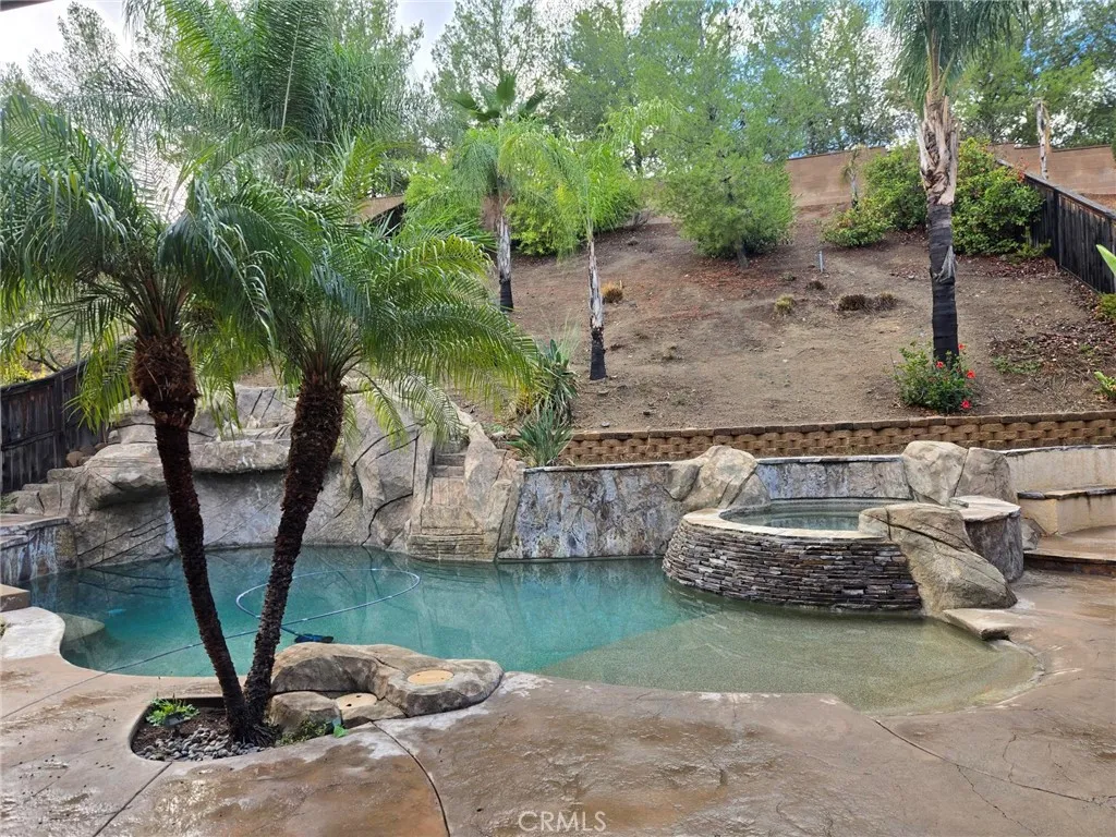 25015 Pine Mountain, Corona, California 92883 home-pic-10