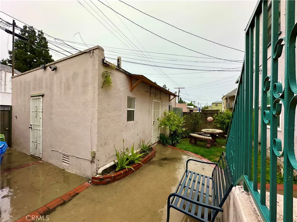 4056 Creed, Los Angeles, California 90008 home-pic-1