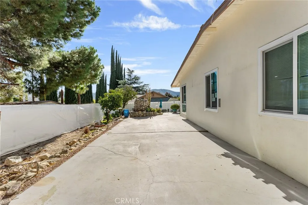 80 E Theodore, Banning, California 92220 home-pic-28