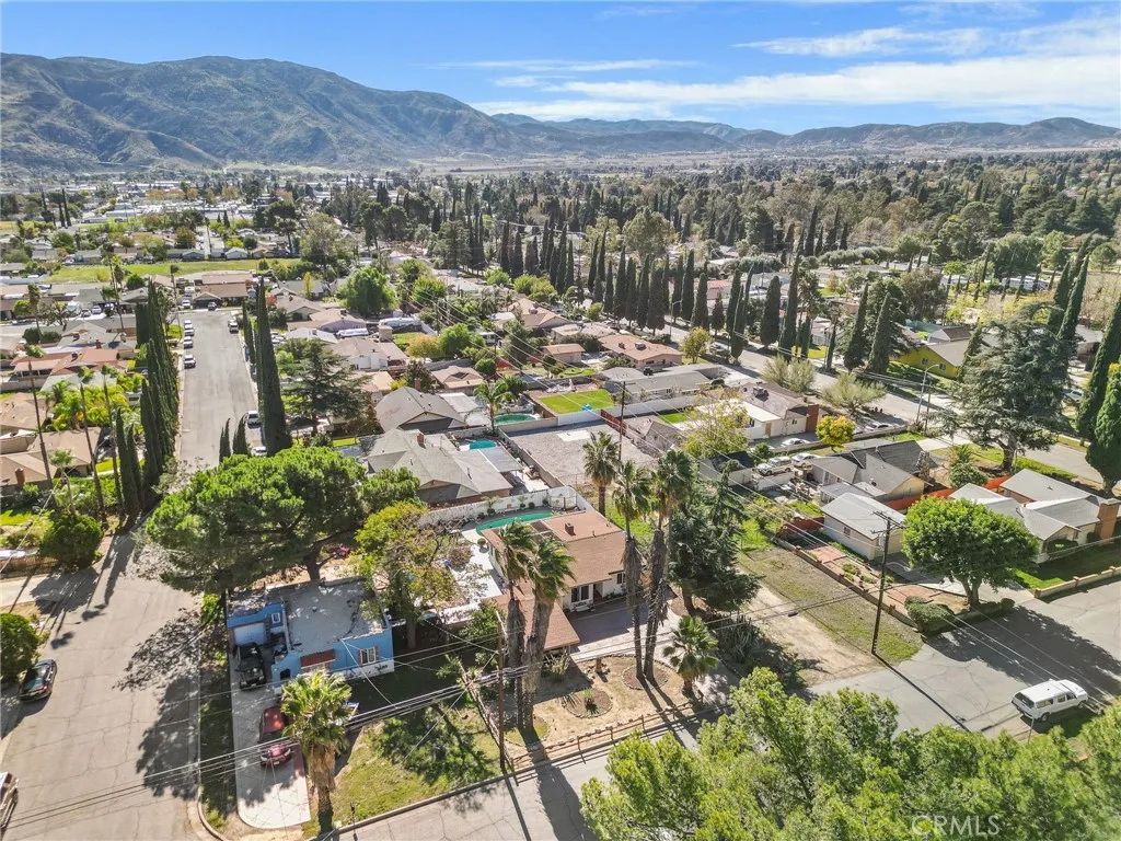 80 E Theodore, Banning, California 92220 home-pic-34