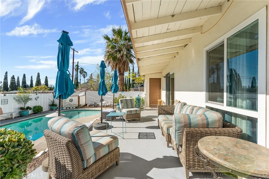 80 E Theodore, Banning, California 92220 home-pic-26