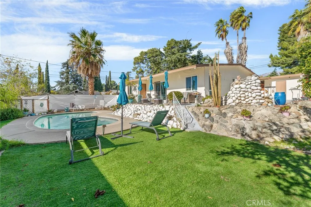 80 E Theodore, Banning, California 92220 home-pic-25