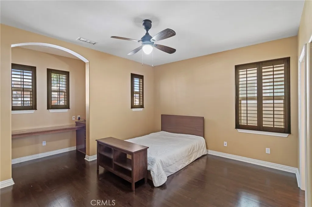 1858 W Meadowbrook, Santa Ana, California 92704 home-pic-19