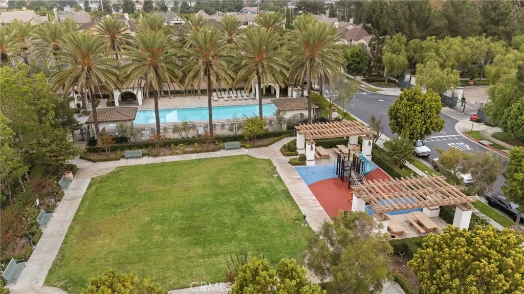 1858 W Meadowbrook, Santa Ana, California 92704 home-pic-47