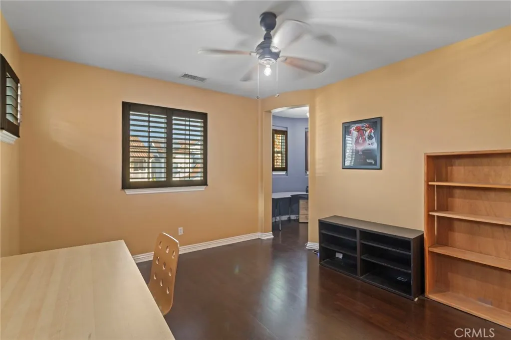 1858 W Meadowbrook, Santa Ana, California 92704 home-pic-24