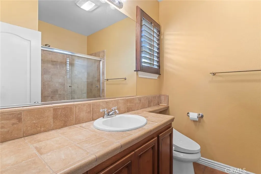 1858 W Meadowbrook, Santa Ana, California 92704 home-pic-32