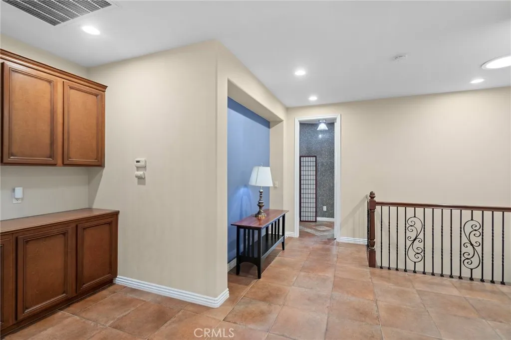 1858 W Meadowbrook, Santa Ana, California 92704 home-pic-27
