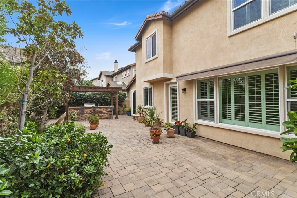 1858 W Meadowbrook, Santa Ana, California 92704 home-pic-43