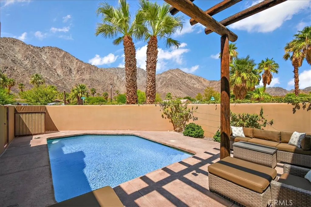 51770 Avenida Madero, La Quinta, California 92253 home-pic-0