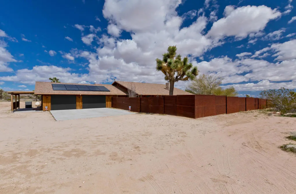 3663 Olympic Road, Joshua Tree, California 92252 home-pic-3