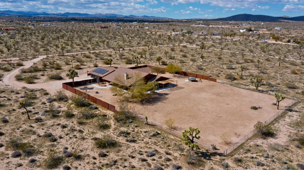 3663 Olympic Road, Joshua Tree, California 92252 home-pic-40