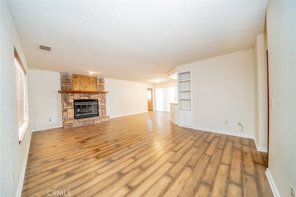 3818 Sunnyslope Road, Phelan, California 92371 home-pic-7