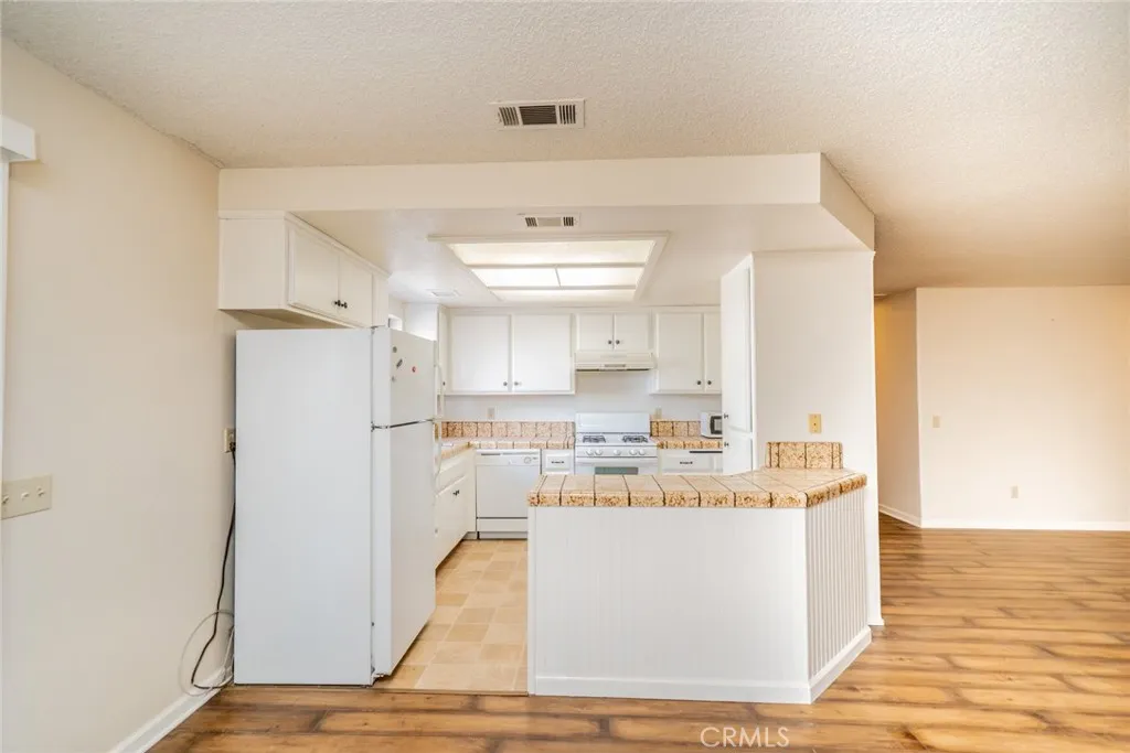 3818 Sunnyslope Road, Phelan, California 92371 home-pic-9