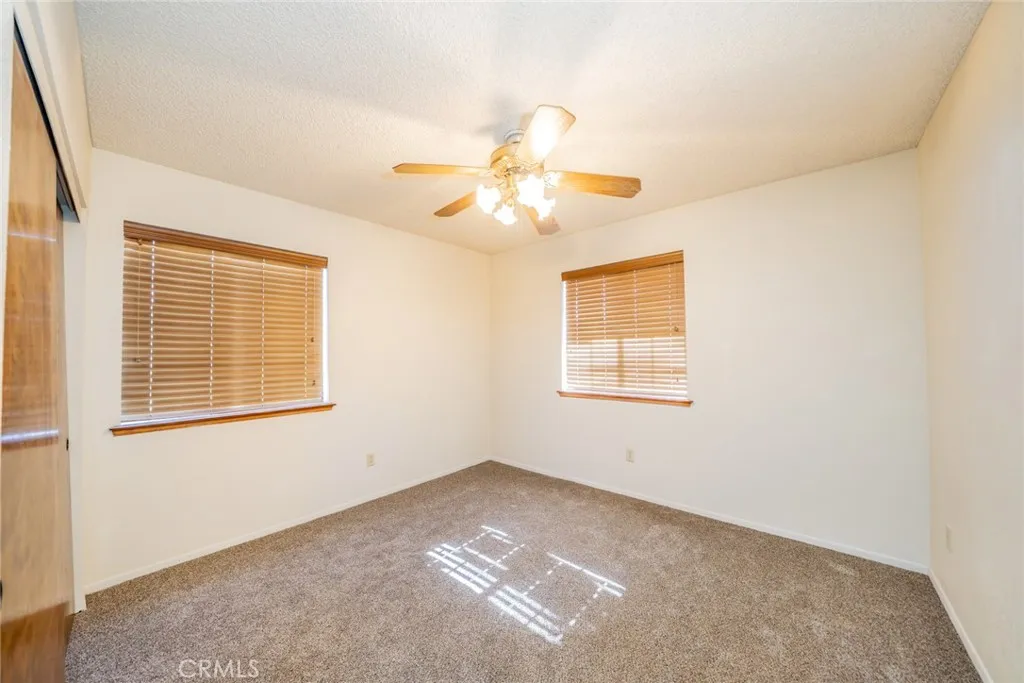 3818 Sunnyslope Road, Phelan, California 92371 home-pic-21