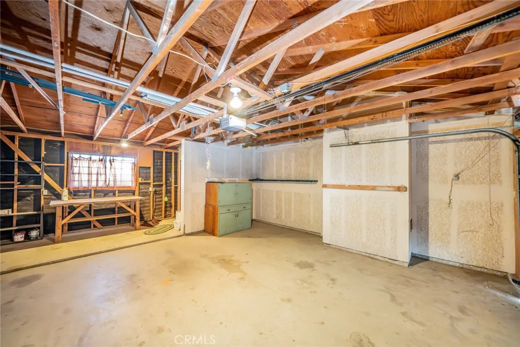 3818 Sunnyslope Road, Phelan, California 92371 home-pic-40